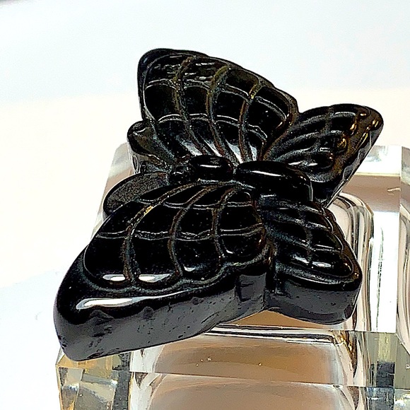 BUTTERFLY 🦋 BLACK OBSIDIAN CARVED CRYSTAL - Picture 7 of 9